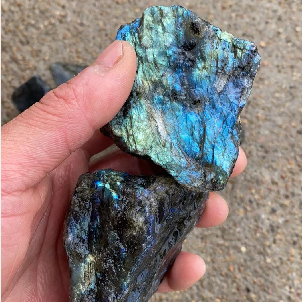 Wholesale Natural Crystal Mineral Crushed Stone Raw Stone Aromatherapy Crystal Diffused Stone Raw Materials Crystal Energy Decor spiritual accessory for grounding and intentional energy